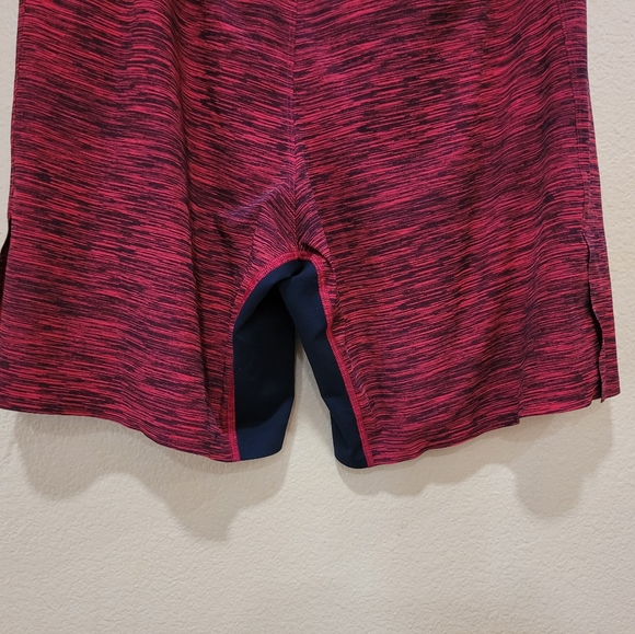 Lululemon shorts - Picture 5 of 14